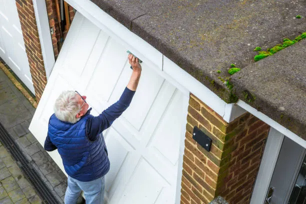 Top 5 Security Risks of a Faulty Garage Door